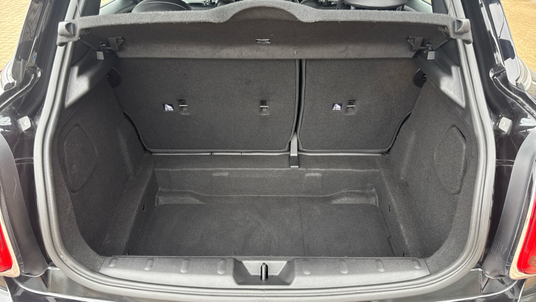 MINI Hatchback 2.0 Cooper S Sport II 5dr Auto Petrol Hatchback